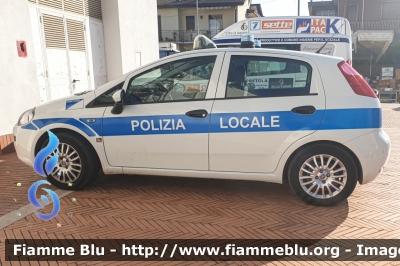 Fiat Punto VI serie
Polizia Locale
Comune di Aquino (FR)
Allestimento Elevox
YA 279 AC
Parole chiave: Fiat Punto_VIserie