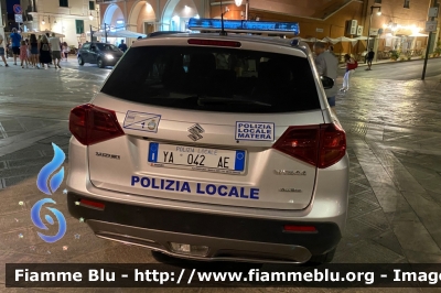 Suzuki Vitara IV serie
Polizia Locale 
Comune di Matera
YA 042 AE
Parole chiave: Suzuki Grand_Vitara