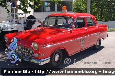 Opel Kapitan
Portugal - Portogallo
Bombeiros Voluntários Lixa
