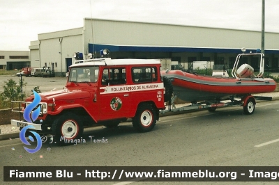 Toyota Land Cruiser
Portugal - Portogallo
Bombeiros Voluntários Alhambra
