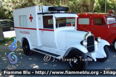 Citroen C4 1928
Portugal - Portogallo
Bombeiros Famalicenses
Parole chiave: Ambulanza Ambulance