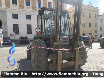 JCB 930
Esercito Italiano 
9 Reggimento Alpini 

