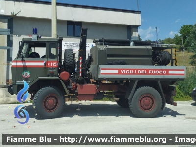 Iveco 80-17
Vigili del Fuoco
Comando Provinciale de L'Aquila
Allestimento Baribbi
Ex Corpo Forestale dello Stato
VF 28058
Parole chiave: Iveco 80-17 VF28058