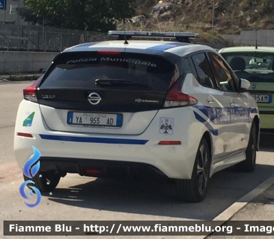 Nissan Leaf
Polizia Locale L'Aquila
Allestimento Oriente S.P.A.
YA 953AD
Parole chiave: Nissan Leaf POLIZIALOCALEYA953AD