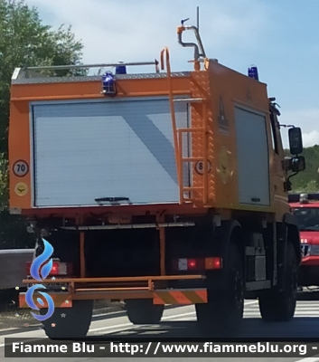 Mercedes-Benz Unimog
Protezione Civile Pivec L'Aquila 
A.I.B. (AntiIncendioBoschivo) 
Parole chiave: Mercedes-Benz Unimog