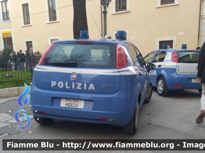 Fiat Grande Punto
Polizia di Stato
Questura di L’Aquila
POLIZIA H6656
