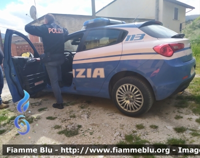 Alfa-Romeo Nuova Giulietta Restyle
Polizia di Stato
Squadra Volante
Questura de L'Aquila
Allestimento NCT Nuova Carrozzeria Torinese
Decorazione Grafica Artlantis
POLIZIA M4140
Parole chiave: Alfa-Romeo Nuova_Giulietta_Restyle POLIZIAM4140