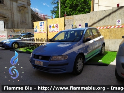 Fiat Stilo II serie
Polizia di Stato
Questura de L'Aquila
POLIZIA F2354
