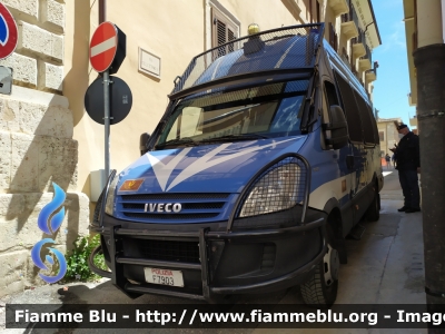 Iveco Daily IV serie
Polizia di Stato
Allestimento Sperotto
Decorazione Grafica Artlantis
POLIZIA F7903
