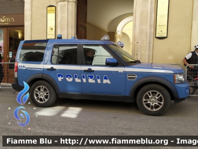 Land Rover Discovery 4
Polizia di Stato
Artificieri
POLIZIA H3423
