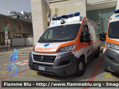 Fiat Ducato X290
118 Abruzzo soccorso
ASL n1 Avezzano Sulmona L’Aquila
C.O. Di L’Aquila
Allestimento Orion
Parole chiave: Fiat Ducato_X290 Ambulanza