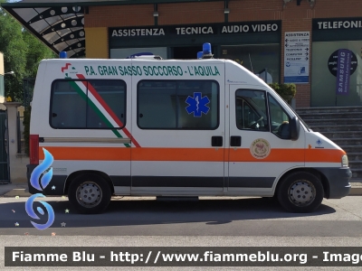 Fiat Ducato III serie
Pubblica assistenza Gran Sasso soccorso
Allestimento Mariani fratelli
Parole chiave: Fiat Ducato_IIIserie Ambulanza