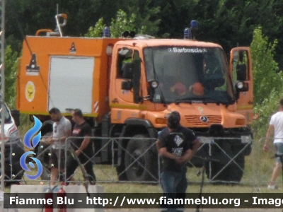 Mercedes-Benz Unimog
Protezione Civile Pivec L'Aquila
A.I.B. (AntiIncendioBoschivo)

Parole chiave: Mercedes-Benz Unimog