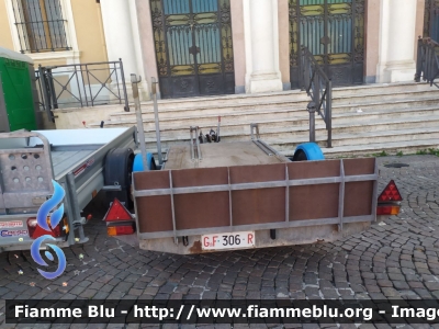 Carrello
Guardia di Finanza
Soccorso Alpino
Carrello per Motoslitta
GdiF 306 R
Parole chiave: GdiF306R