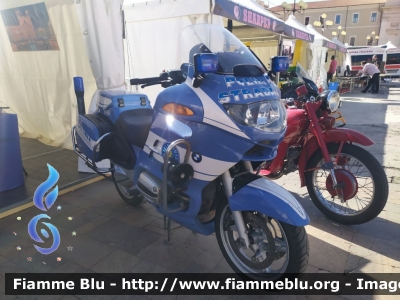 Bmw R850RT II serie
Polizia di Stato
Polizia Stradale
Parole chiave: Bmw R850RT II serie