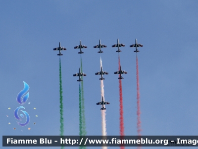 Aermacchi MB339PAN
Aeronautica Militare Italiana
313° Gruppo Addestramento Acrobatico
Stagione esibizioni 2019
Air Show Jesolo
Parole chiave: Aermacchi MB339PAN