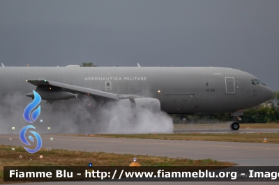 Boeing KC-767A
Aeronautica Militare Italiana
14° Stormo
MM 62229
AM 14-04
Parole chiave: Boeing KC-767A MM62229