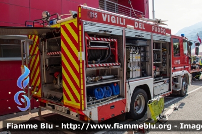 Iveco EuroCargo 130E23 I serie
Vigili del Fuoco
Unione Distrettuale di Trento
Corpo Volontario di Gardolo (TN)
Allestimento Magirus
VF E64 TN
Parole chiave: Iveco EuroCargo_130E23_I serie VFE64TN