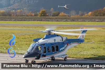 Agusta Westland AW139
Polizia di Stato
Servizio Aereo
X Reparto Volo - Venezia
PS 119
Parole chiave: Agusta Westland AW139 PS119