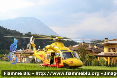 Agusta Westland AW139
Vigili del Fuoco
Corpo Permanente di Trento
Nucleo Elicotteri
I-TNDD
Parole chiave: Agusta Westland AW139 I-TNDD