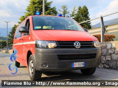 Volkswagen Transporter T5 Restyle
Vigili del Fuoco
Unione Distrettuale di Trento
Corpo Volontario di Cavedine (TN)
VF 1K6 TN
Parole chiave: Volkswagen Transporter_T5_Restyle VF1K6TN