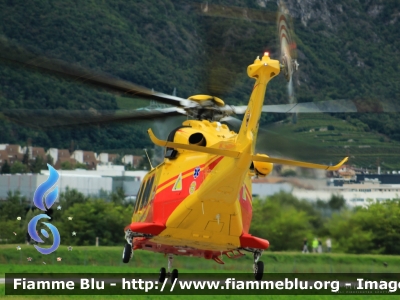 Agusta Westland AW139
Vigili del Fuoco
Corpo Permanente di Trento
Nucleo Elicotteri
I-TNDD
Parole chiave: Agusta Westland AW_139 I-TNDD