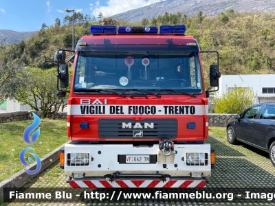 Man LE 12.280
Vigili del Fuoco
Corpo Permanente di Trento
Polisoccorso allestimento Bai
VF 6A2 TN
Parole chiave: Man LE_12.280 VF6A2TN