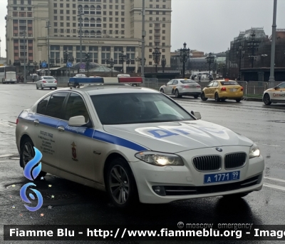 BMW 528i
Российская Федерация - Federazione Russa
федеральную полицию - Polizia Federale
ДПС - Дорожно-постовая служба - Servizio Ispettivo Traffico - Police Road Patrol Service vehicle
