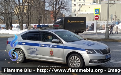 Skoda Octavia V serie
Российская Федерация - Federazione Russa
федеральную полицию - Polizia Federale
ДПС - Дорожно-постовая служба -Servizio Ispettivo Traffico
