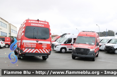 Mercedes-Benz Sprinter IV serie
Portugal - Portogallo
Bombeiros Vila Das Aves
Parole chiave: Mercedes-Benz Sprinter_IVserie Ambulanza Ambulance