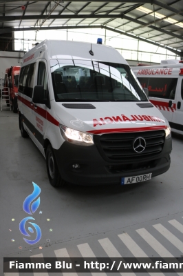 Mercedes-Benz Sprinter IV serie
Portugal - Portogallo
Bombeiros Voluntários do Montijo
Parole chiave: Mercedes-Benz Sprinter_IVserie Ambulanza Ambulance