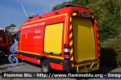 Mercedes-Benz Sprinter III serie restyle
France - Francia
Sapeurs Pompiers
S.D.I.S. 77 - Seine et Marne
