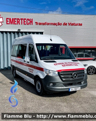 Mercedes-Benz Sprinter III serie restyle
Portugal - Portogallo
Bombeiros de Peniche
Parole chiave: Ambulanza Ambulance