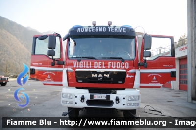 Man TGM 18.340 4x4 I serie
Vigili del Fuoco
Distretto della Valsugana e Tesino
Corpo Volontario di Roncegno Terme (TN)
Allestimento Ziegler
VF 6E4 TN
