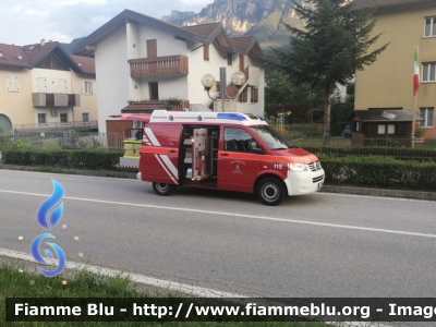 Volkswagen Transporter T5
Vigili del Fuoco
Unione distrettuale della Valsugana e Tesino
Corpo Volontario di Borgo Valsugana (TN)
Furgone incidenti stradali allestimento Brandshutz Rosenbauer
VF 6H9 TN
