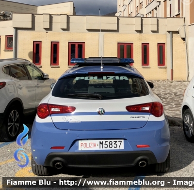 Alfa Romeo Nuova Giulietta restyle 
Polizia di Stato 
Squadra Volante 
Allestimento NCT 
Decorazione Grafica Artlantis 
POLIZIA M5837
Parole chiave: Alfa Romeo Nuova_Giulietta_restyle POLIZIAM5837