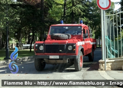 Land Rover Defender 130 
Vigili del Fuoco 
Comando provinciale di L’Aquila 
VF 19367
Parole chiave: Land-Rover Defender_130 VF19367