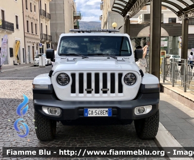 Jeep Wrangler Sahara 
Protezione Civile 
Regione Abruzzo 

Parole chiave: Jeep Wrangler_Sahara