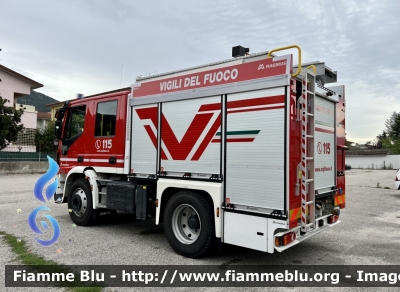 Iveco EuroCargo 120E25 IV serie - NewCity 2020
Vigili del Fuoco 
Comando provinciale di L’Aquila
AutoPompaSerbatoio allestimento Iveco-Magirus
Ricondizionata Divitec 
VF 31853
Parole chiave: Iveco EuroCargo_120E25_IVserie_NewCity_2020 VF31853