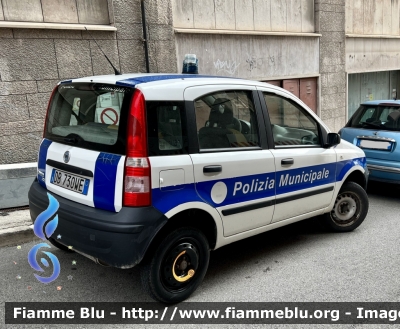 Fiat Nuova Panda 4x4 I serie 
Polizia Municipale 
Comune di Campo Di Giove 
Parole chiave: Fiat Nuova_Panda_4x4_Iserie