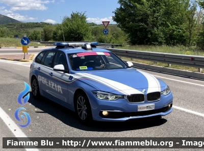 Bmw 318 Touring F31 III restyle 
Polizia di Stato 
Polizia Stradale 
Allestimento Focaccia 
Decorazione Grafica Artlantis 
POLIZIA M3627
In Scorta al giro d’Italia 2021
Parole chiave: Bmw_318TouringF31 III restyle Polizia Stradale Giro d’Italia