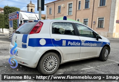 Fiat Grande Punto 
Polizia Municipale
Comune di Trasacco (AQ)
Parole chiave: Fiat Grande_Punto