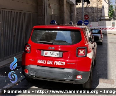 Jeep Renegade 
Vigili del Fuoco 
Comando provinciale di L’Aquila 
VF 28769
Parole chiave: Jeep Renegade VF28769