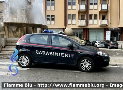 Fiat Punto VI serie 
Carabinieri 
Comando Carabinieri unità per la tutela Forestale Ambientale ed Agroalimentare 
CC DT 775
Parole chiave: Fiat Punto_IVserie CCDT775