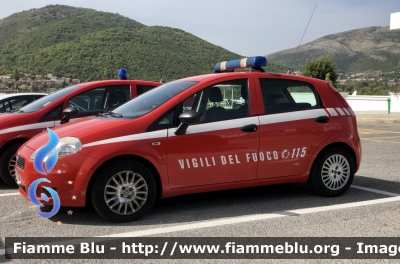 Fiat Grande Punto 
Vigili del Fuoco 
Comando provinciale di L’Aquila 
VF 24995
Parole chiave: Fiat Grande_Punto VF24995