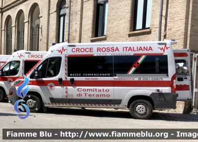 Fiat Ducato X290
Croce Rossa Italiana 
Comitato di Teramo
Allestimento VEIKO
CRI 992 AE
Parole chiave: Fiat Ducato_X290 Ambulanza