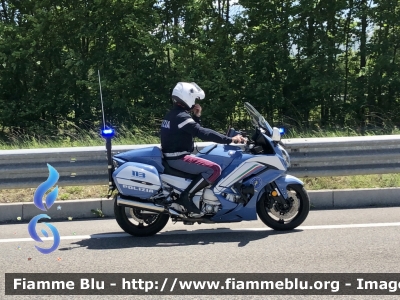 Yamaha FJR 1300 II serie 
Polizia di Stato 
Polizia Stradale 
Allestimento Elevox 
POLIZIA G3094
In Scorta al Giro d’Italia 
Moto “10”
Parole chiave: Yamaha_FJR1300 II serie Polizia Stradale Giro d’Italia