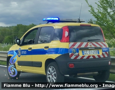 Fiat Nuova Panda 4x4 II serie 
ANAS 
Regione Abruzzo 
Compartimento di L’Aquila 
Servizio di Polizia Stradale 
Parole chiave: Fiat_Nuova Panda 4x4 IIserie Anas L’Aquila