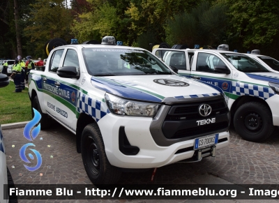 Toyota Hilux IX serie
Protezione Civile 
Regione Abruzzo
Allestimento Tekne
Cod.Automezzo 121
Assegnato Temporaneamente al Gruppo PIVEC Valle del Giovenco
Parole chiave: Toyota hilux_IXserie