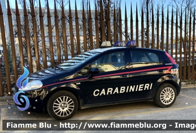 Fiat Grande Punto 
Carabinieri 
CC DD 089
Parole chiave: Fiat Grande_Punto CCDD089